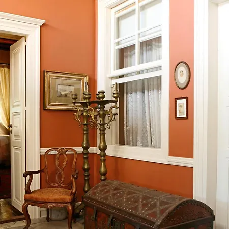 Seaside Neoclassical In Vaporia * إرموبولّي