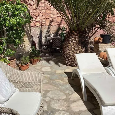 Seaside Neoclassical In Vaporia * Ermoupoli