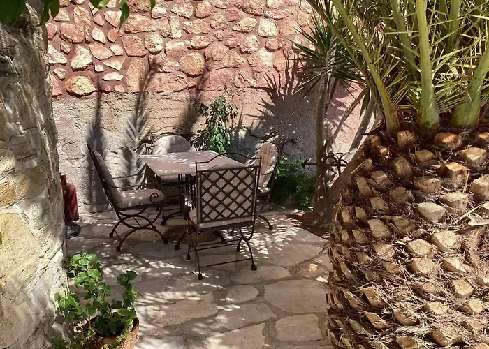 Seaside Neoclassical In Vaporia Apartamento