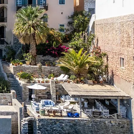 Seaside Neoclassical In Vaporia דירה ארמופוליס