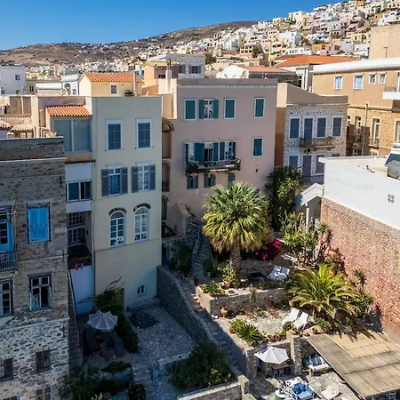 דירה Seaside Neoclassical In Vaporia