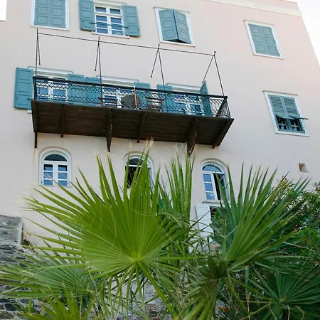 Seaside Neoclassical In Vaporia דירה *