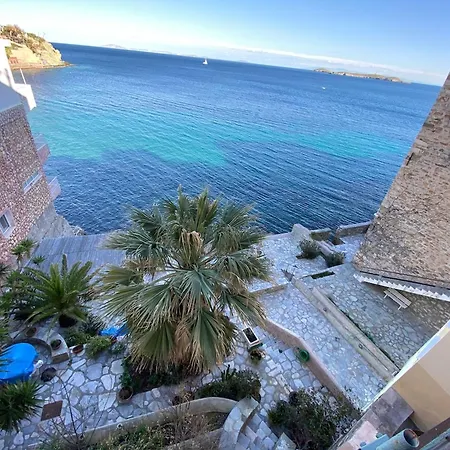 דירה Seaside Neoclassical In Vaporia