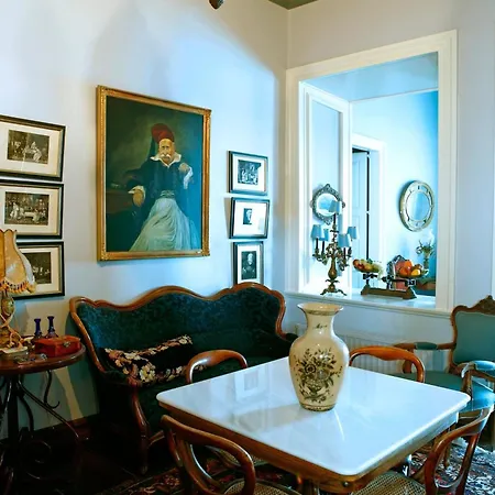 דירה Seaside Neoclassical In Vaporia *