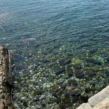 Seaside Neoclassical In Vaporia דירה ארמופוליס