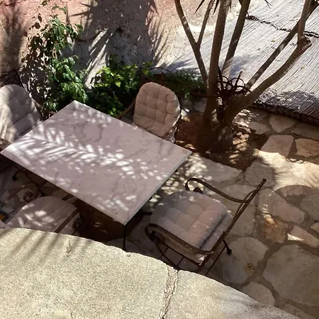 דירה Seaside Neoclassical In Vaporia