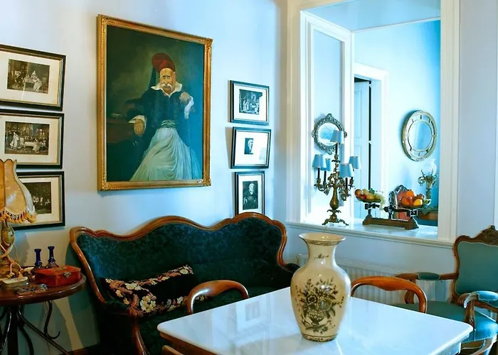 Appartement Seaside Neoclassical In Vaporia *